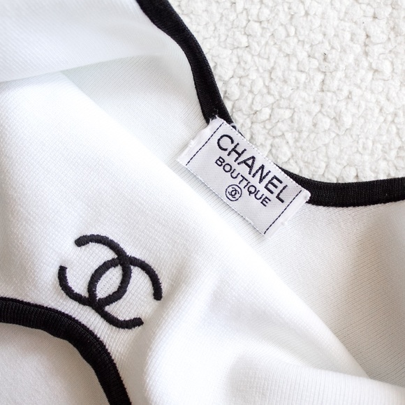 Rare Chanel Vintage '90s White Cotton CC Bodysuit - Picture 4 of 9